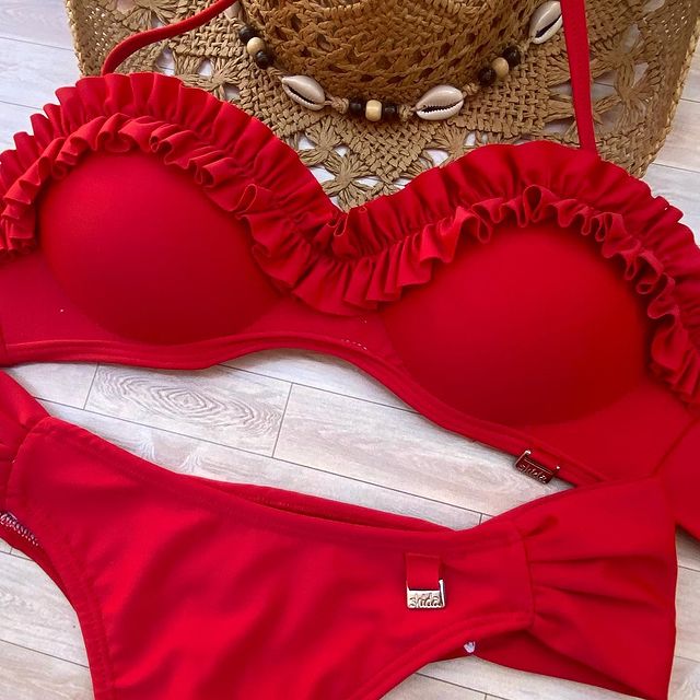 bikini roja verano 2022 Shida